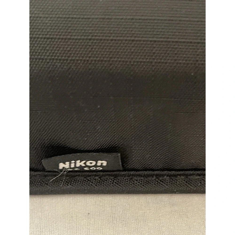 Nikon Speedlight SB-600 Shoe Mount Flash With Case